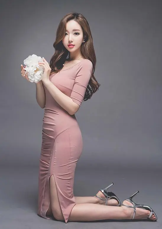 美妇从挣扎到迎合,HD官方发行版,小组精译中字,在线高清观看