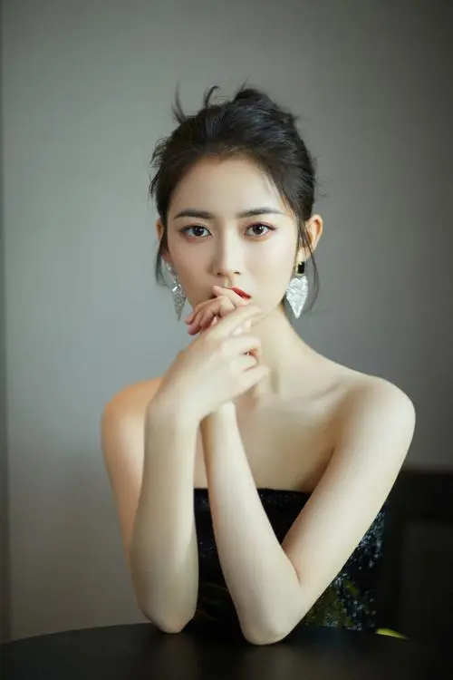 chuanyuemi,青春,/,情S,HD官方发行版,在线高清观看